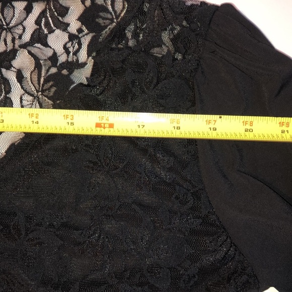 Venus size XL  black long sleeve slightly cropped banded V-neck Lace back - Picture 12 of 13